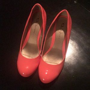 Women’s Coral wedge size 8.5